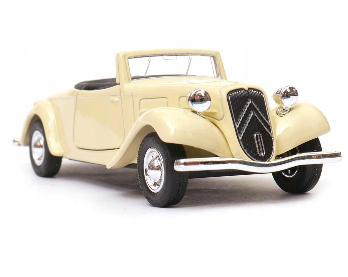 Citroën 11B Traction Avant Cabrio 1939 Modelauto Schaal 1:34