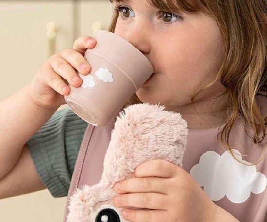 Done By Deer Foodie Mini Mug Happy Clouds Powder van Done by Deer — afbeelding 2