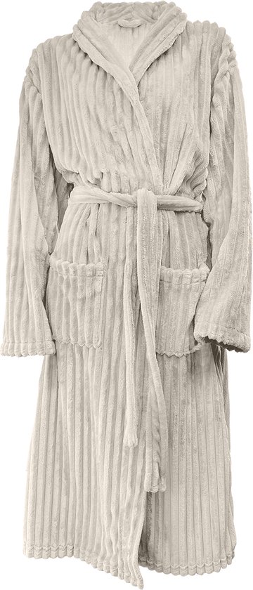 Peignoir en polaire teddy côtelée crème avec ceinture, col droit et deux poches.
