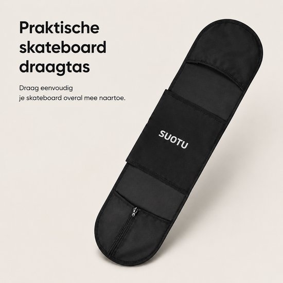 Zwarte, praktische draagtas voor een skateboard met 'SUOTU' logo. Heeft opbergvakken en een rits.
