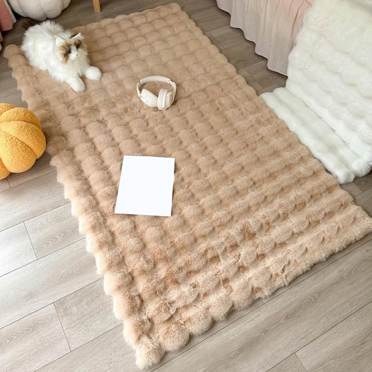 1 Pluche vloerkleed met bubbelstructuur - 60 × 160 cm - Opvouwbaar - Zacht en comfortabel - Geschikt voor woonkamer, naast het bed en kleedkamer - Roze
