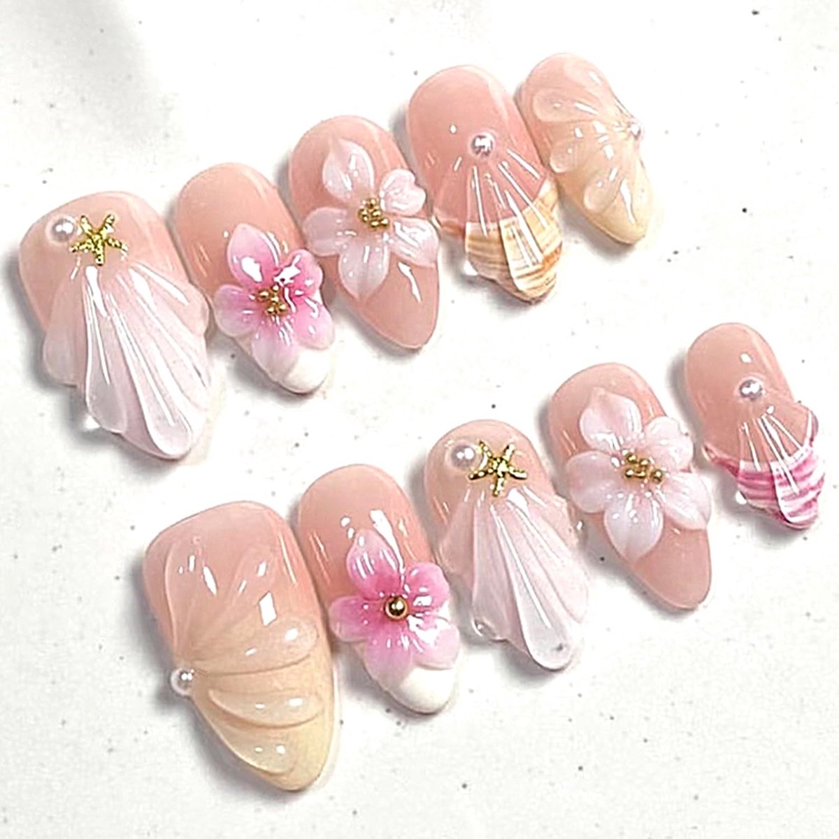 30 nagels – amandelvorm – Nepnagels – wit French design – 3D goud met sterren, parels golfmotief – glanzend – voor dames – lente/zomer
