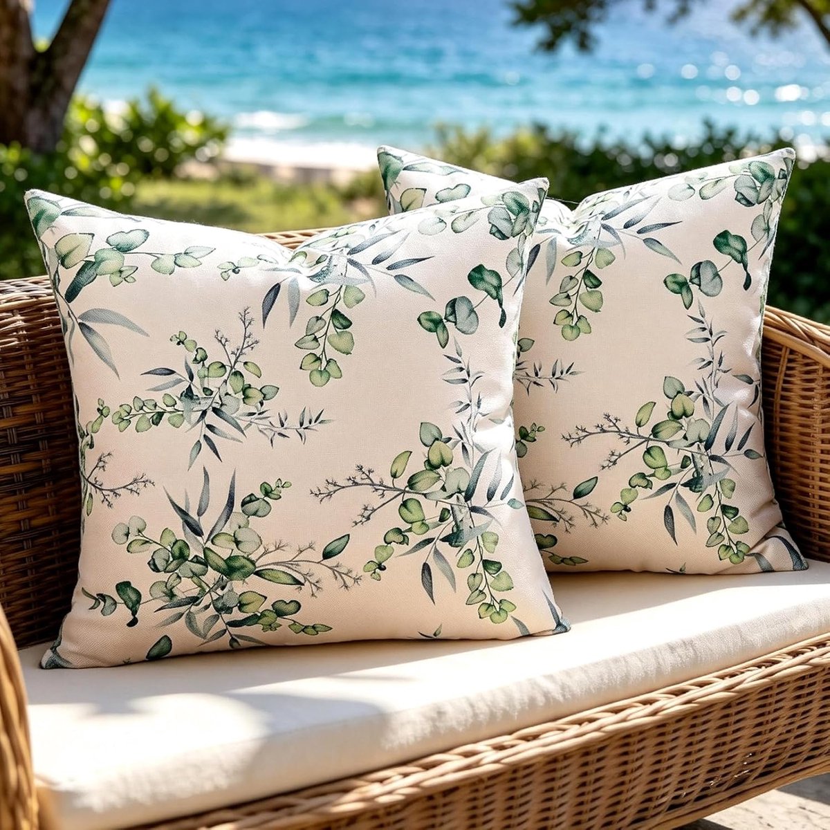 SnelShoppen - Kussenhoezen 45 x 45 cm Groen Waterdicht Eucalyptus Bladeren Decoratief Set van 2 voor Buiten Tuin Woonkamer Sofa Stoel