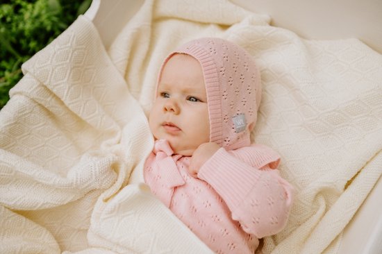 Babyschenkset van merino wol met diamantpatroon - Deken, romper en mutsje - wit - 3-6 maanden — afbeelding 3