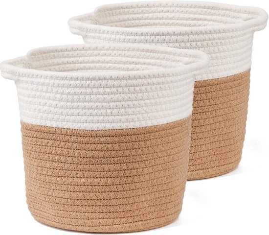 Ensemble de deux paniers tressés bicolores identiques en corde blanche et marron.