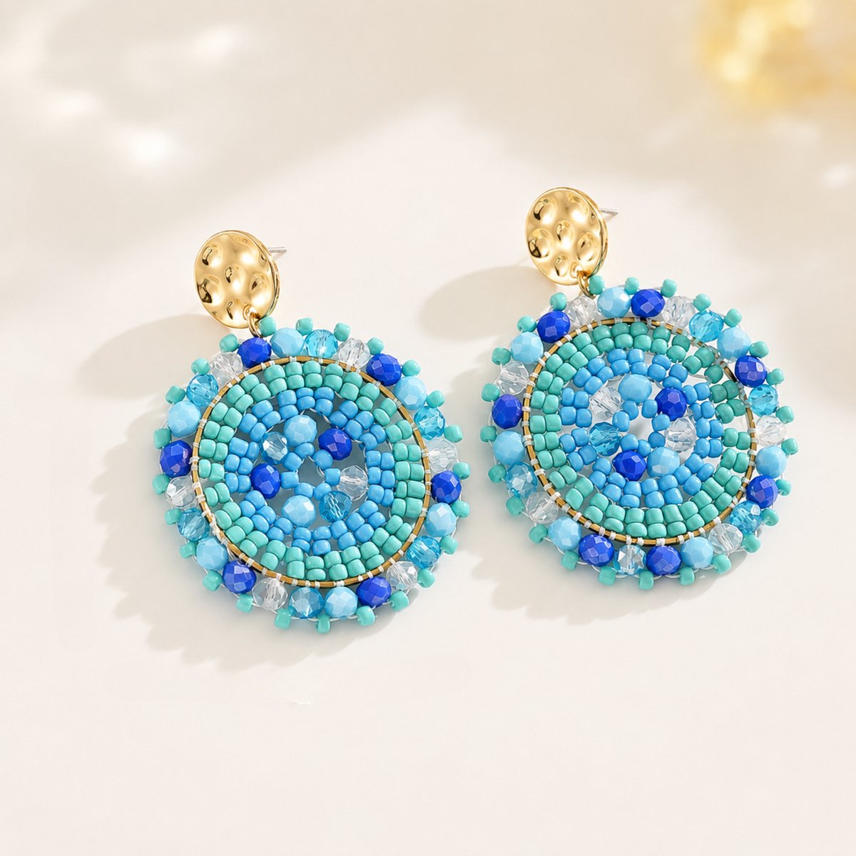 Luxamore® Oorbellen Dames Ovaal – Handgemaakte Oorhangers met Glaskralen en RVS – Turquoise/Blauw Goudkleurig – Lichtgewicht Boho Statement Drop Earrings – Cadeau voor Vrouwen