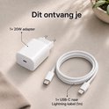 Witte 20W adapter en een witte 1 meter USB-C naar Lightning kabel.