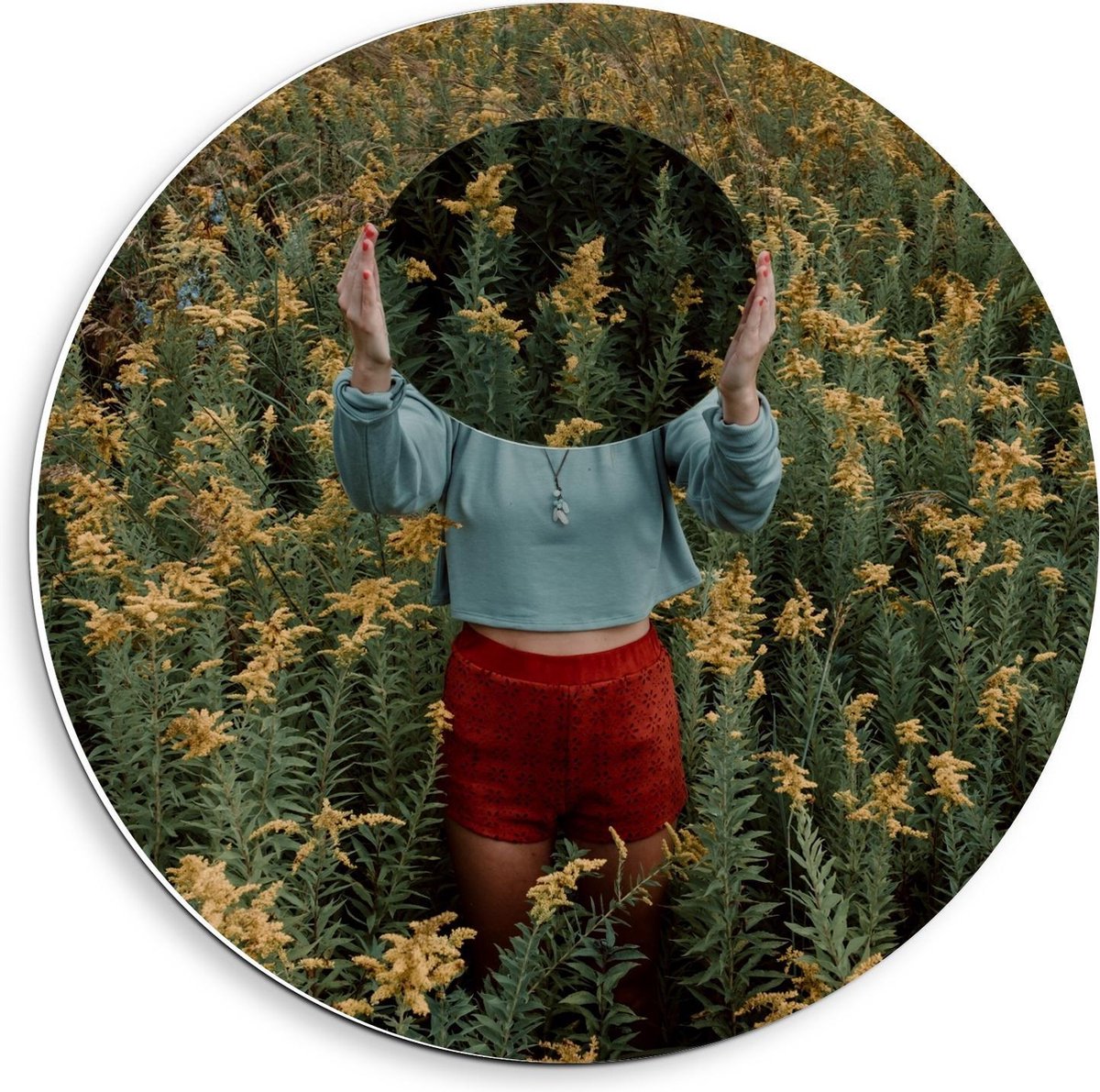 KuijsFotoprint - Schilderij - Vrouw Met Spiegel In Bloemenveld - Groen, Blauw, Geel En Roo