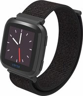 Nylon Smartwatch bandje - Geschikt voor Fitbit Versa / Versa 2 nylon bandje - zwart - Strap-it Horlogeband / Polsband / Armband