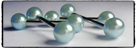 Tongpiercing titanium zwarte balletjes met afbeelding Een tongpierc