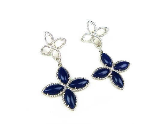 Zilveren oorringen oorbellen Model Delicate Feminine gezet met blauwe stenen