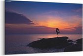 Schilderij - Meisje praktijk Yoga op het strand — 90x60 cm