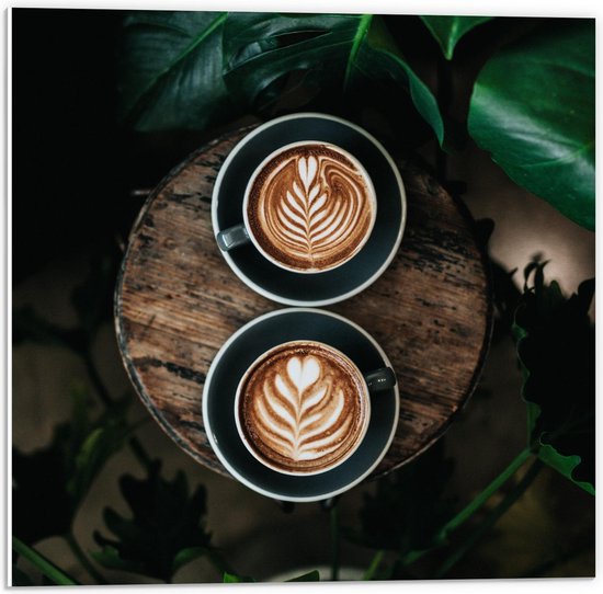 Forex - Koffie art op Tafel bij Planten - 50x50cm Foto op Forex