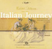 Albumhoes met de titel 'Italian Journey' van Fanny Hensel, met een schilderij van twee vrouwen in klederdracht.