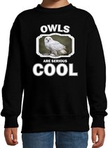 Dieren uilen sweater zwart kinderen - owls are serious cool trui jongens/ meisjes - cadeau sneeuwuil/ uilen liefhebber 9-11 jaar (134/146)