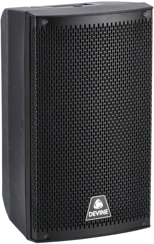 Zwarte Devine Onyx 10 passieve luidspreker van 10 inch, schuin van voren gezien.