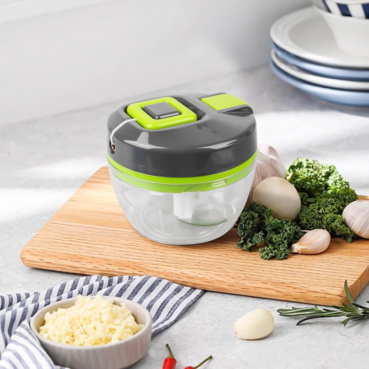 Stunq® 6-in-1 Handmatige Uiensnijder en Hakmolen – 520 ml Multifunctionele Groentesnijder met Trekkoord en Garde voor Uien, Knoflook, Fruit, Noten en Babyvoeding