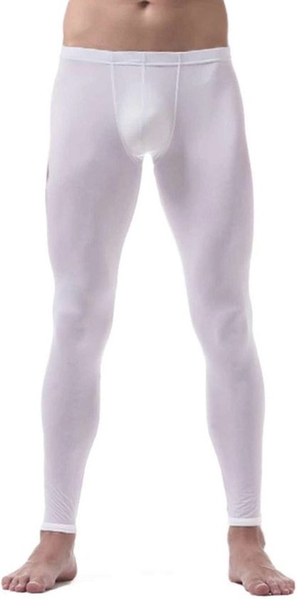 Vooraanzicht van een man in een witte strakke lange onderbroek.