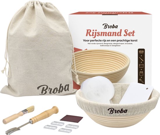 Ensemble de banneton Broba avec pinceau à pâte, lame à pâte, lames, racloir et sac à pain en lin.