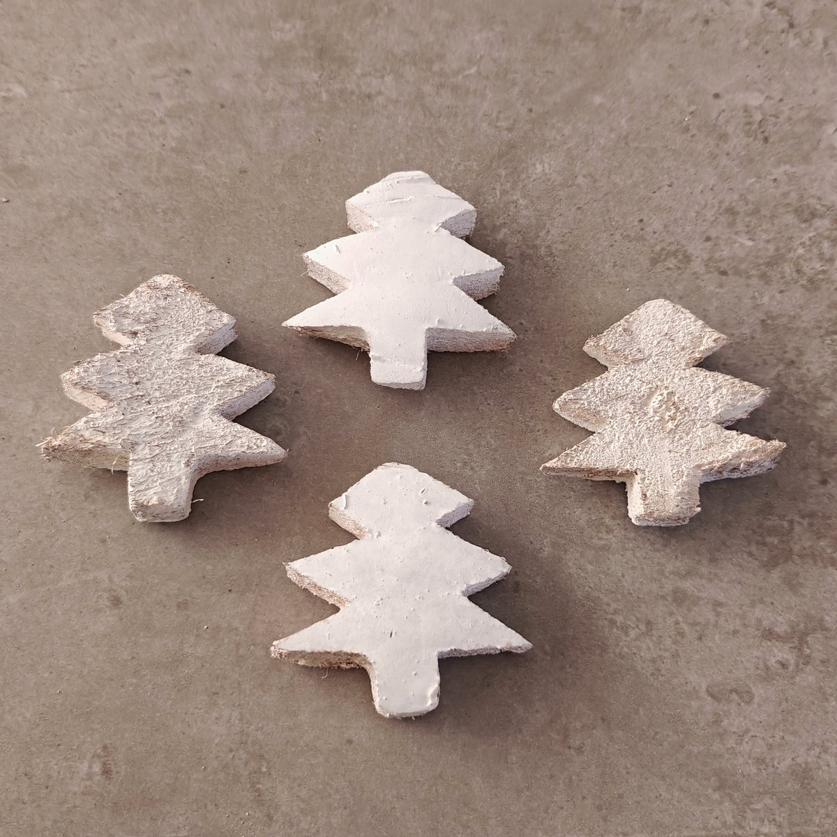 Coconut Christmas tree 5 Cm White 100 Pcs - kerstdecoratie voor binnen - kerst - stukjes - decoratie - kerstster - kokos - coco - ster