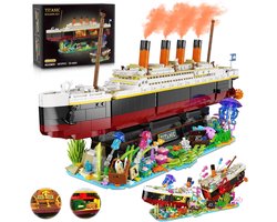 INSOON Titanic Bouwpakket - 1872 Delen Scheepsmodel met LED Verlichting - 2-in-1 Onderwater Wereld - Mini Bouwstenen - Cadeau Spleegoed voor Kinderen Volwassenen 12+