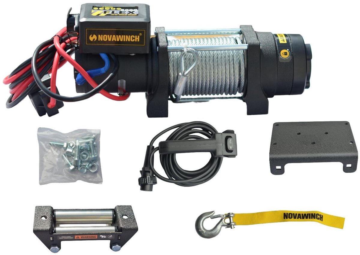 NovaWinch type FLEX5000 - Elektrische lier 12V - 4309 kg trekkracht - Kompleet geleverd met 17 mtr. staalkabel + haak met veiligheidsklep - Incl. 3 meter kabelafstandbediening. IP67 lier. Accessoires op aanvraag leverbaar.