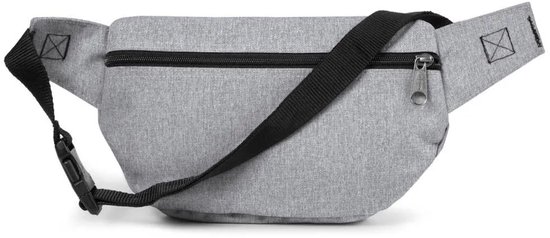 Sac banane Eastpak gris avec compartiment principal zippé et sangle réglable avec boucle.