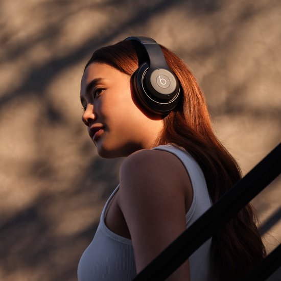 Beats Studio Pro - Draadloze Koptelefoon - Zwart | bol