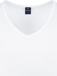 Sluit de witte V-hals t-shirt, met label "SUITABLE" en maat "M".