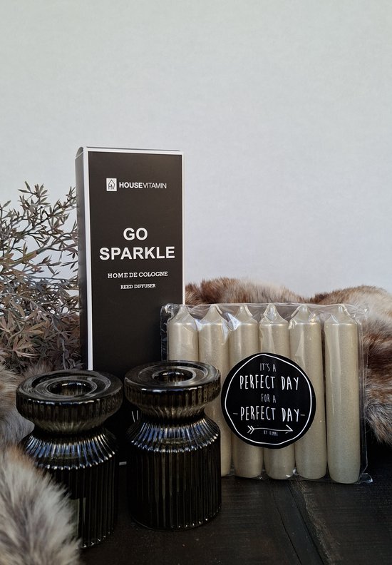 Mix and Match - Coffret cadeau - Emballage cadeau - Coffret cadeau - Coffret cadeau - Coffret de Noël - Coffret cadeau - Home & Living - Chandeliers - Bâtons parfumés - Bougies - Emballage type 2