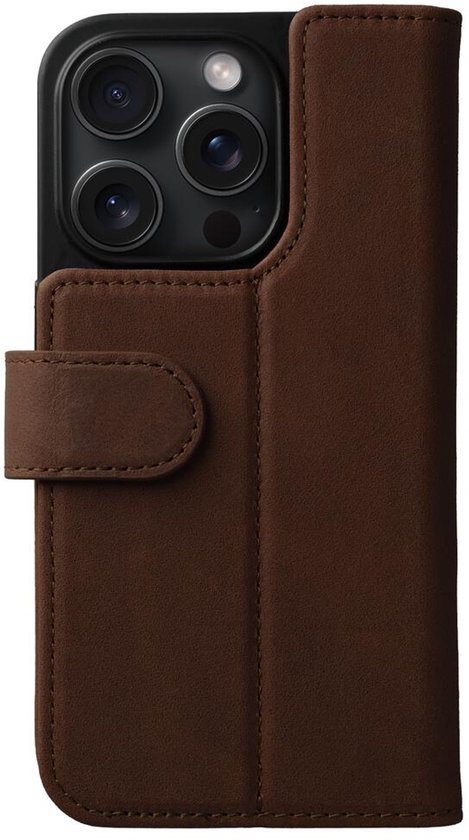 Bruine leren book case voor iPhone met gesp.