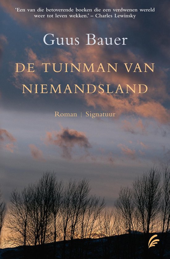 Boekcover van 'De tuinman van niemandsland' door Guus Bauer, met een dramatische lucht en silhouetten van bomen.