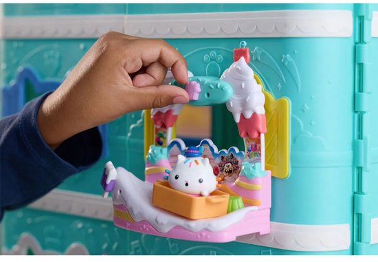 Gabby’s Poppenhuis De Film – Cakey Cat’s Zoete Balkon met Speelfiguur & Accessoires