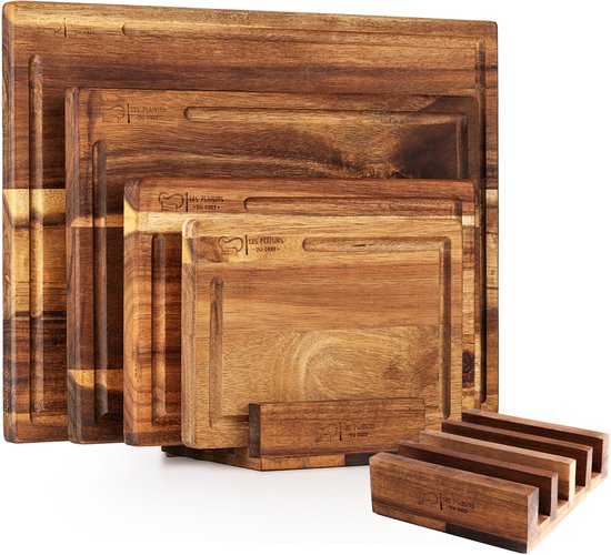 Les Plaisirs du Chef – Set de 4 planches à découper robustes (40 cm x 30 cm - 33 cm x 24 cm - 27,5 cm x 18 cm - 21,5 cm x 15 cm), en bois d'Acacia Premium . Planches de bois de 2 cm de large avec canal à sève