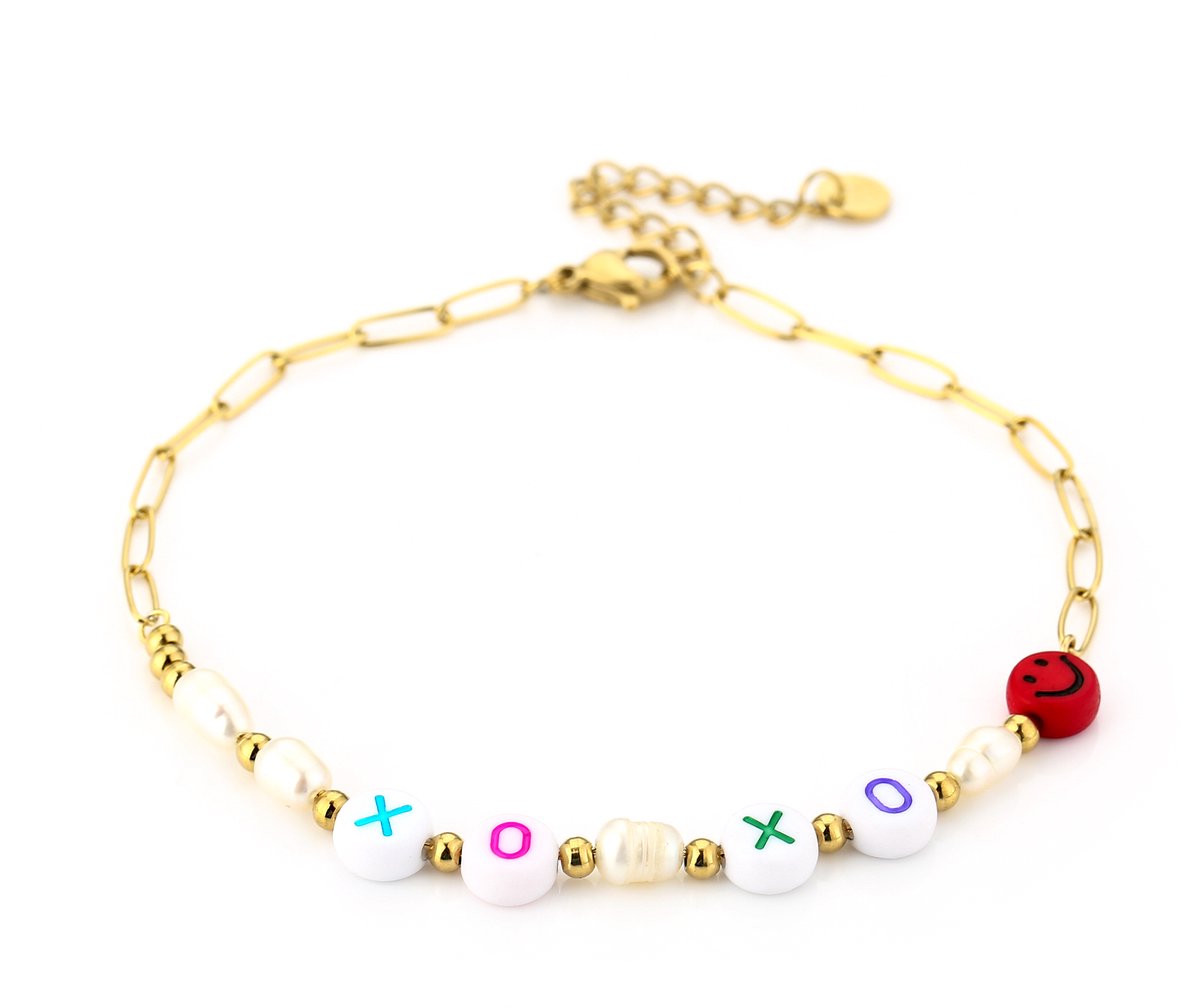 Michelle Bijou - Armband met kralen xoxo - Goldplated - Stainless steel - Nikkel free - breedte tot 22 cm