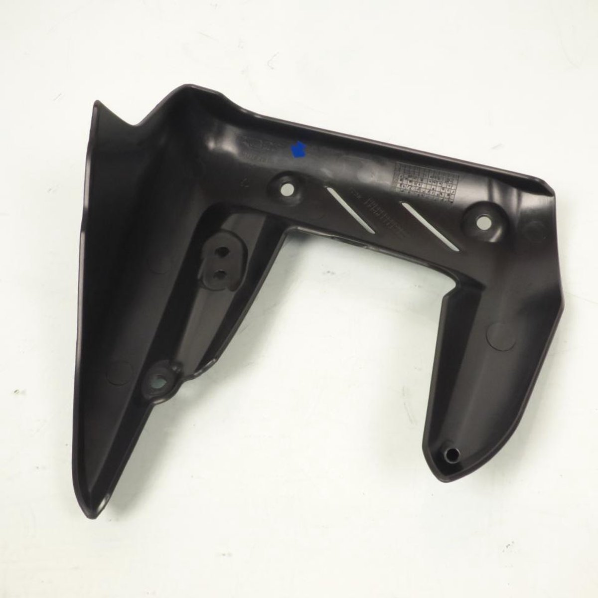 Écope gauche origine pour Moto Triumph 675 Street triple 2011 à 2012 T2100563 / 2100563 Neuf