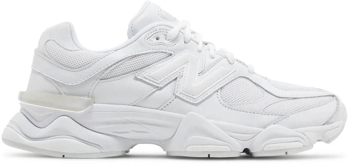 New Balance 9060 Sneakers Unisex Triple Zwart