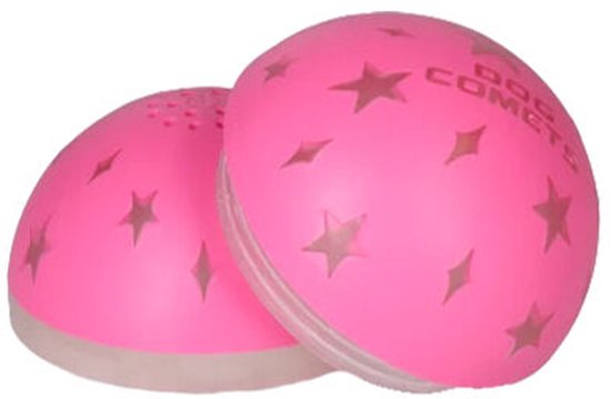 Twee halve roze Dog Comets ballen met sterrenpatroon en geluidsrooster.