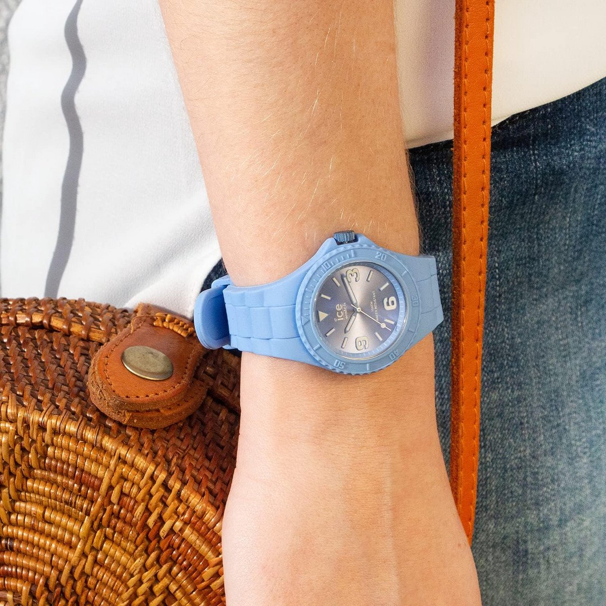 Blauw Dameshorloge met Siliconen Band