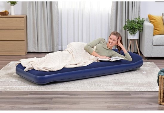 Bestway – Lit pneumatique – 1 personne – 76 × 185 × 28 cm – Bleu – Avec pompe à pied intégrée - Lit pneumatique - Camping - Extérieur - Intérieur - 1 personne