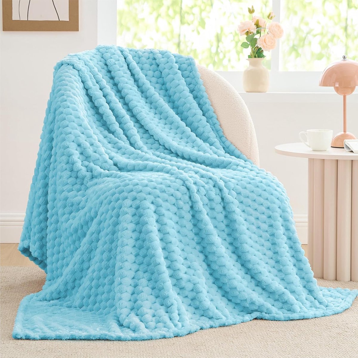 KZQ Wollen deken - Lichtblauwe deken met 3D jacquardversieringen, geschikt voor banken en bedden, zacht, comfortabel, warm, pluizig en geschikt voor alle seizoenen, 50x60 inch.
