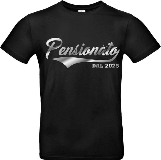Zwart T-shirt met zilverkleurige tekst 'Pensionato DAL 2025' op de borst.