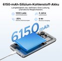 DOOGEE telefoon met 6150 mAh batterij en USB-C oplaadkabel.