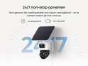 Een eufy beveiligingscamera met zonnepaneel, met een 24/7 opname-indicator.