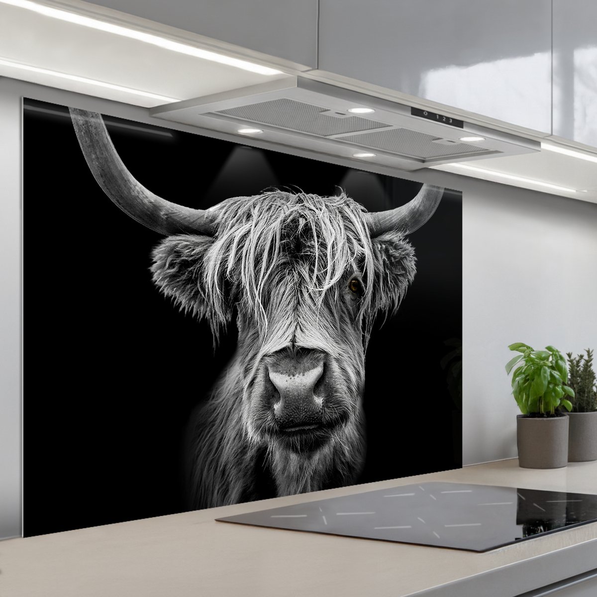 KitchenYeah Spatscherm 120x80 cm Zelfklevende achterwand Schotse Hooglander Horens Zwart Wit Koe Wild Dieren Keuken muurbeschermer Spatwand fornuis