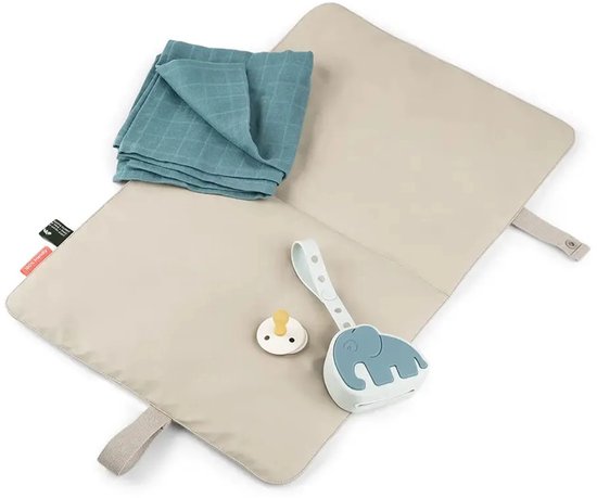 Done by Deer Foldable Changing Mat - Sand van Done by Deer — afbeelding 2