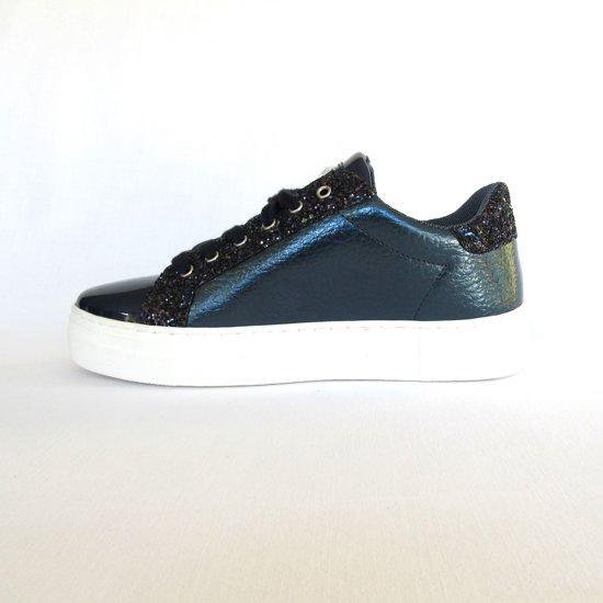 Excentriek Skalk Theseus Guess Sneakers blauw met glitter mt.41 | bol.com