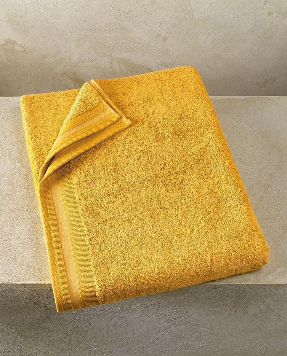 De Witte Lietaer badhanddoek Excellence 70x140 ochre