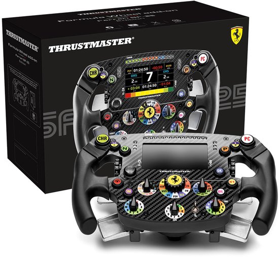 Race stuurwiel met carbonfiber look, Ferrari logo en digitaal display, in verpakking.