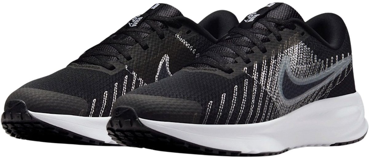 Nike Run Defy: lichte dames hardloopschoen met mesh-bovenwerk